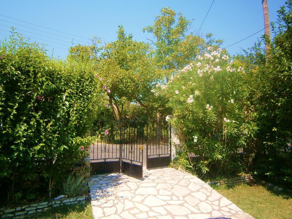 Villa Frias Asprogerakata Room photo